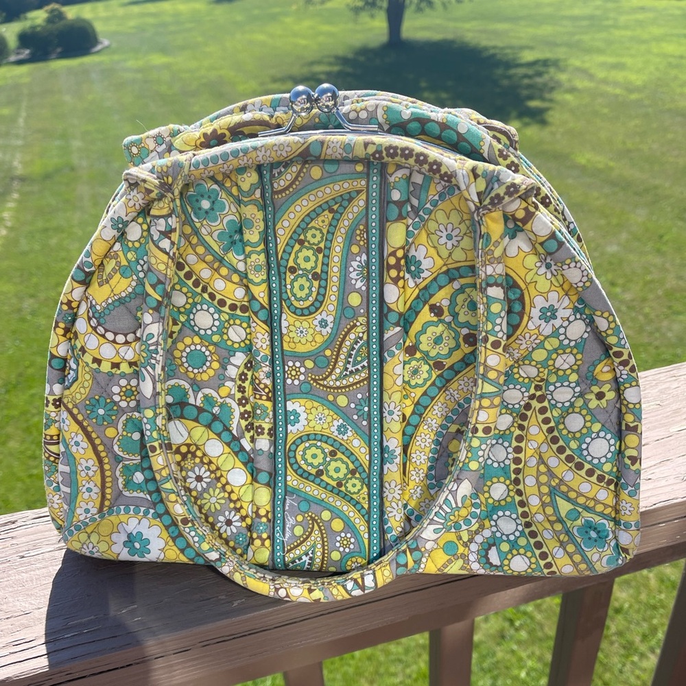 Vera Bradley purse-like new! Inside zipper pocket with two separate open pockets